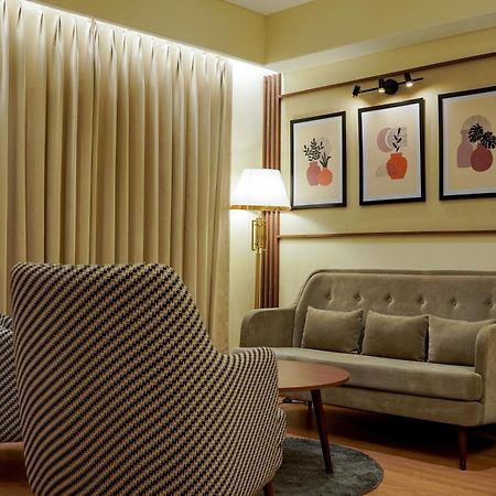M2 Square By Monday Premium Hotell Nagpur Exteriör bild