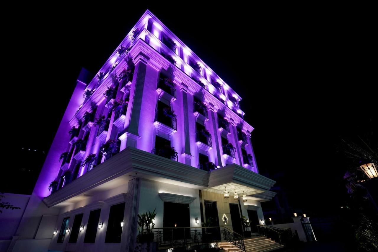 M2 Square By Monday Premium Hotell Nagpur Exteriör bild
