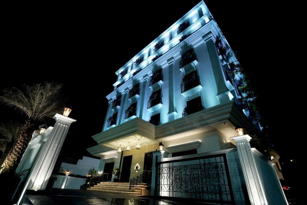 M2 Square By Monday Premium Hotell Nagpur Exteriör bild